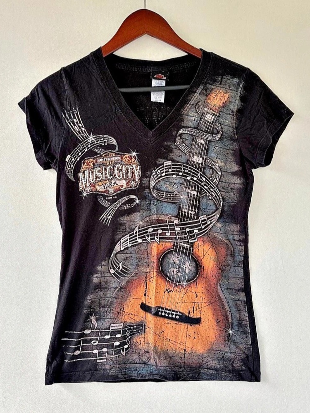 Harley-Davidson V-neck t-shirt women's M music city USA rhinestones Nashville
